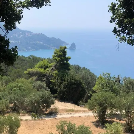 Paloubi Estate * Σιναράδες