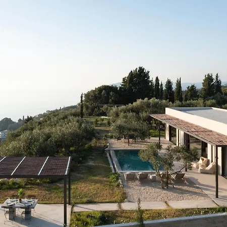 Paloubi Estate Sinarádes