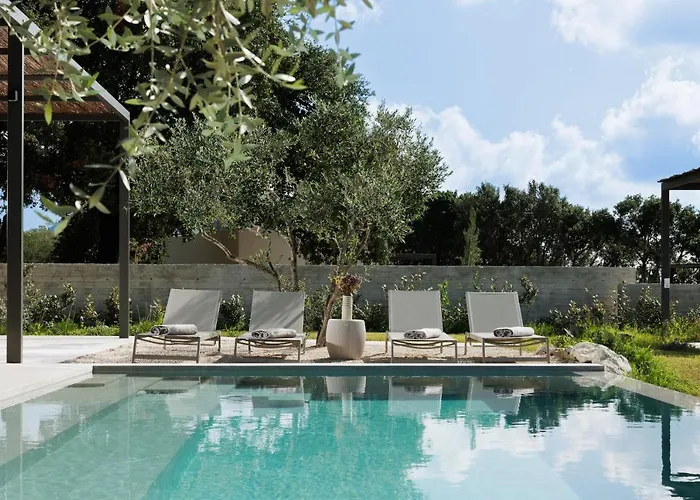 וילה Paloubi Estate *